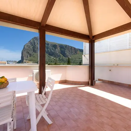 Lägenhet I Tre Golfi - Con Terrazzo Fino A 800 Mt Dal Mare San Vito Lo Capo
