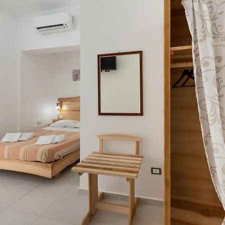 I Tre Golfi - Con Terrazzo Fino A 800 Mt Dal Mare Appartement *